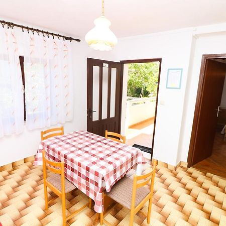 Apartment Beti With Balcony Baška Екстериор снимка