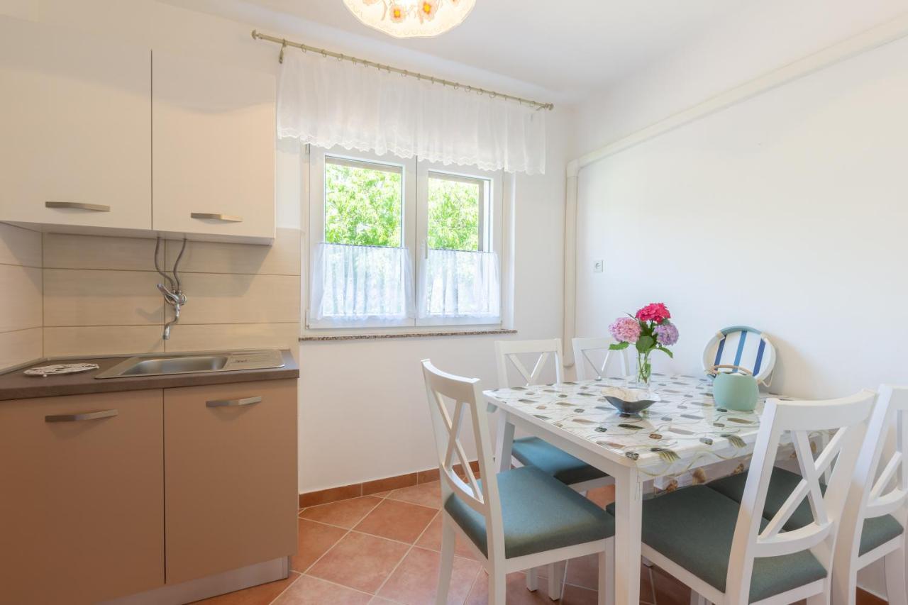 Apartment Beti With Balcony Baška Екстериор снимка