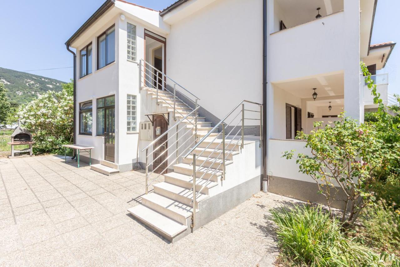 Apartment Beti With Balcony Baška Екстериор снимка